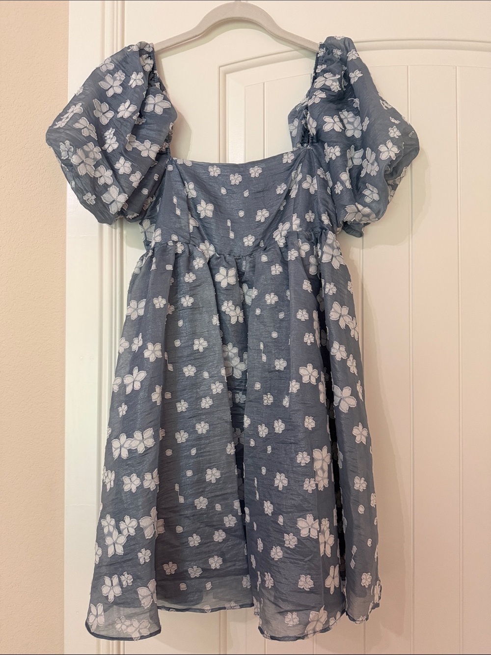 Blue Floral Puff-Sleeve Dress